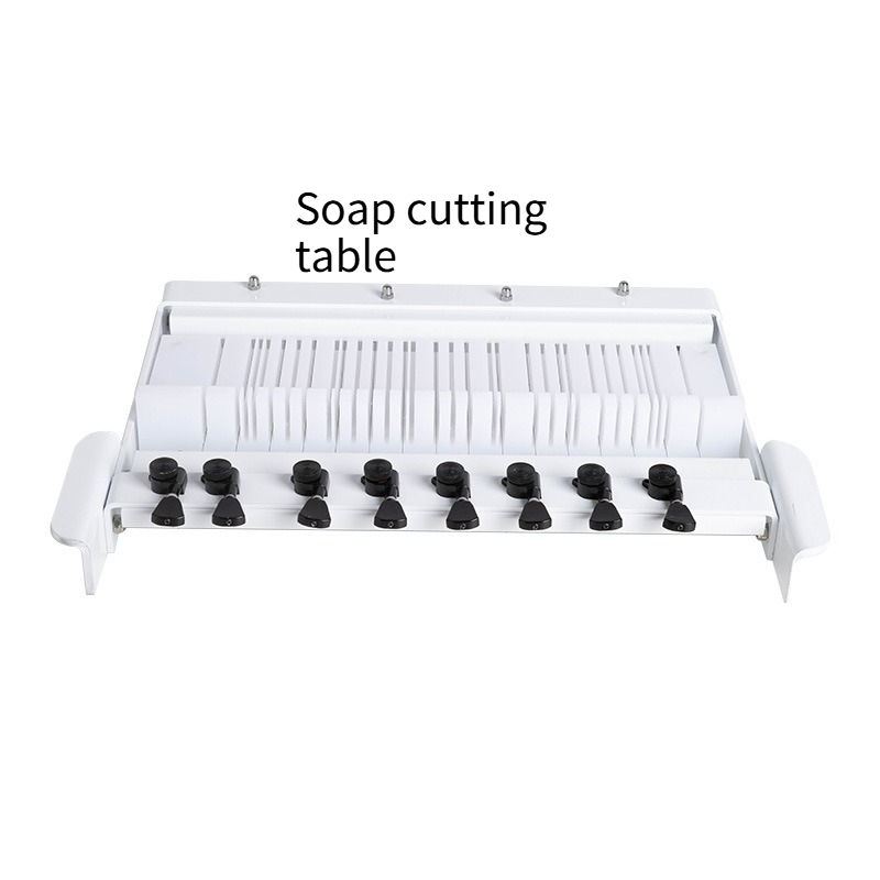 Soap Making Cold Process - 石鹸カッターワイヤー マルチストリングスライサー 調整可能なローフカットツール 木製ベースボード付き コールドプロセス石鹸作り用 自家製